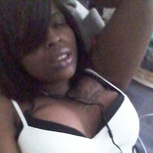 Meet your Posher, Valeria