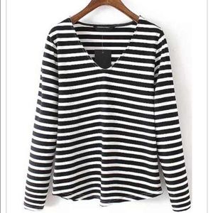 Black & white striped long sleeve shirt