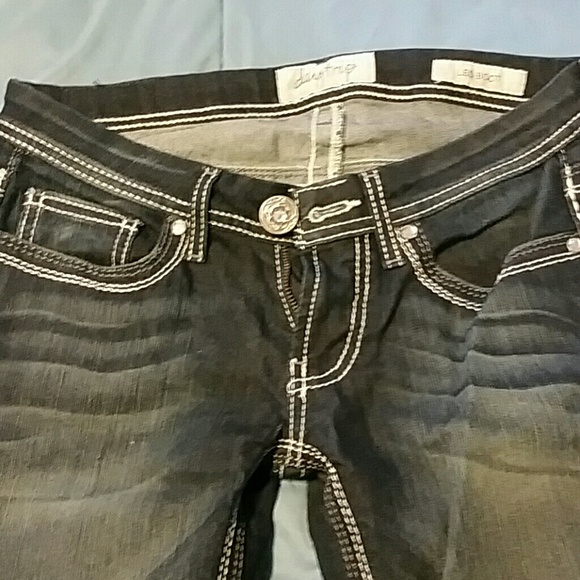 NWOT DayTrip Leo Boot Cut Jeans😍😘
