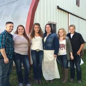 Meet your Posher, Melissa