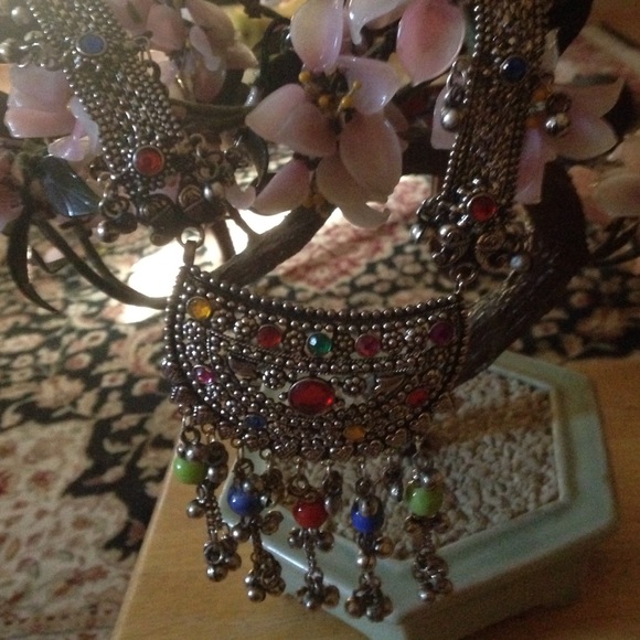 Vintage gorgeous necklace