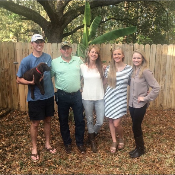 Meet your Posher, Tiphani - Picture 3 of 8