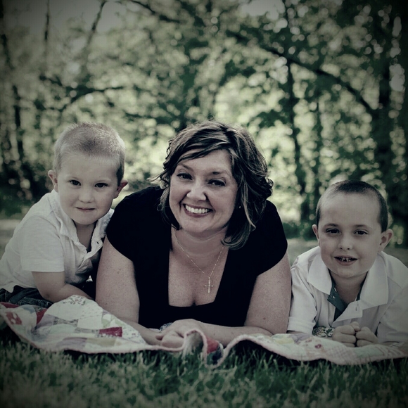 Meet your Posher, Jennifer