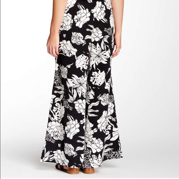 BRAND NEW Romeo and Juliet Couture Jumper - Picture 2 of 3