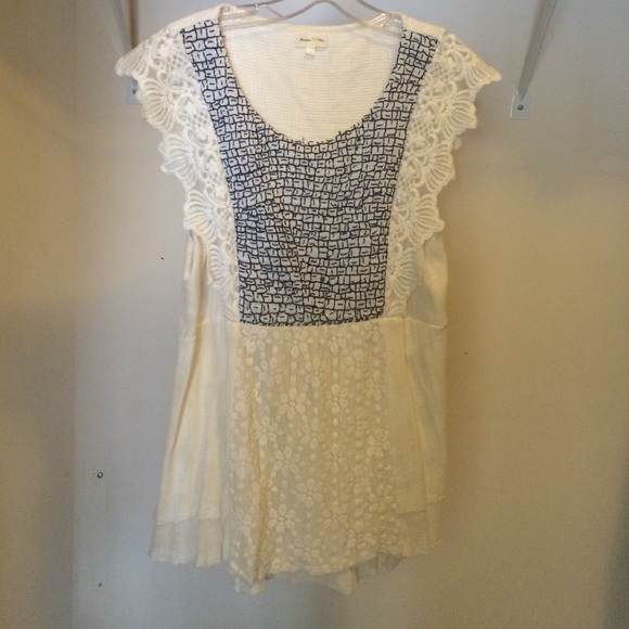 Authentic Anthropologie Meadow Rue top