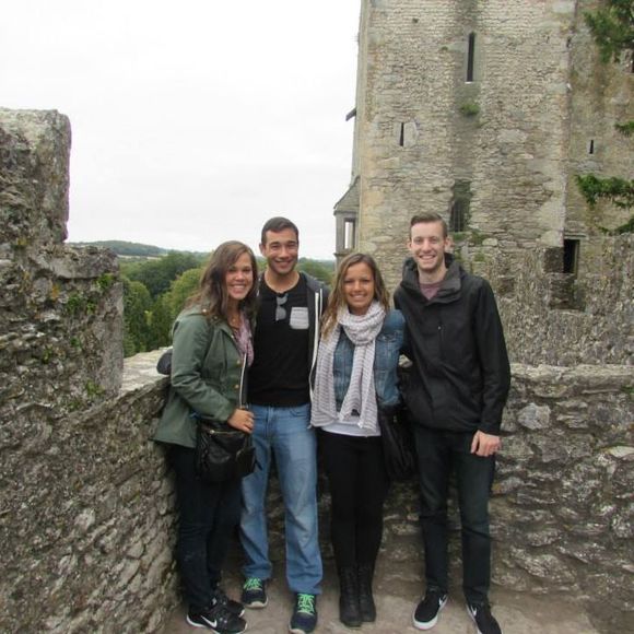 Meet your Posher, Laura - Picture 1 of 1