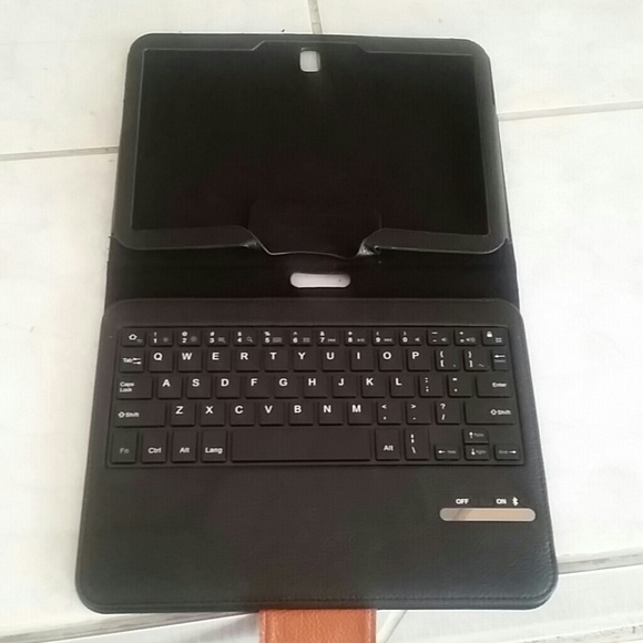 Samsung Galaxy Tab 4 10.1 Leather Keyboard Case