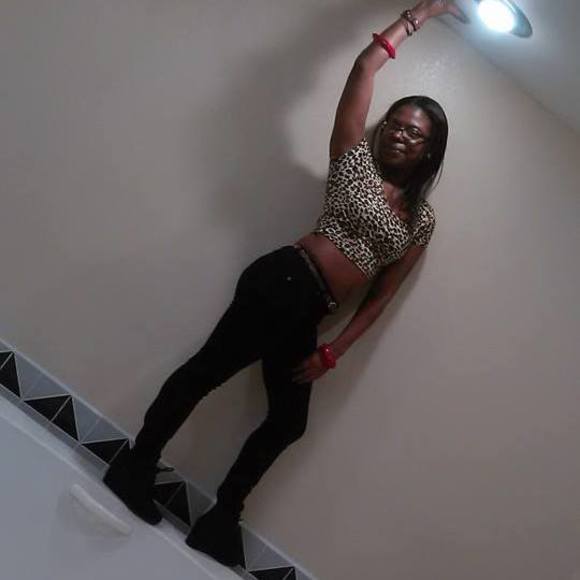 Meet your Posher, Netta howard - Picture 1 of 1