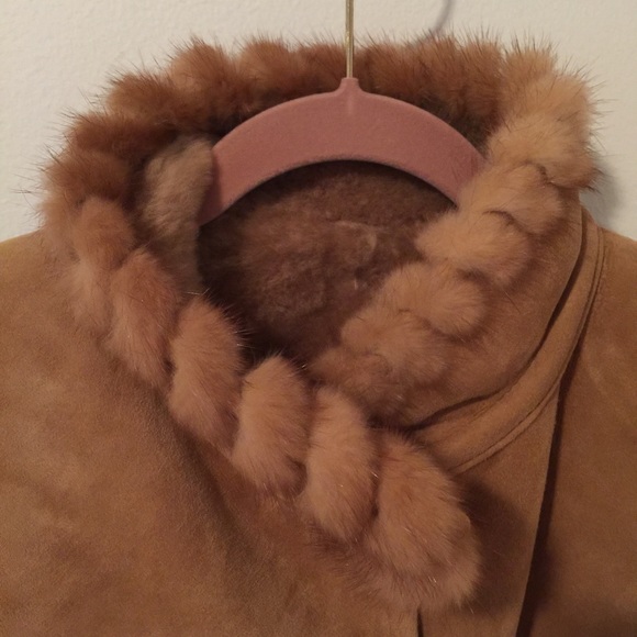 REDUCED Ladies shearling coat, mid length - Picture 2 of 5