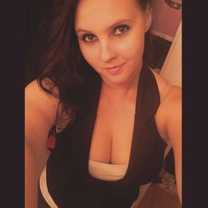 Meet your Posher, Alyssa