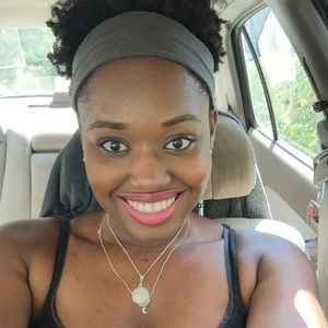 Meet your Posher, Casey