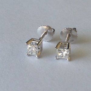 New: 18k W/G 0.65ct Princess Cut Diamond Earrings.