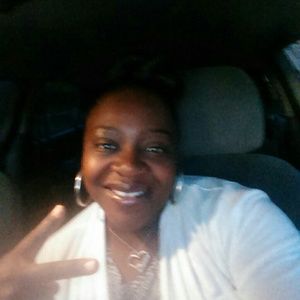 Meet your Posher, Malaica