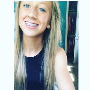 Meet your Posher, Hallie