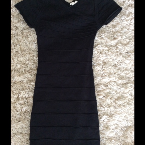 Tricot joli Dresses & Skirts - Black ribbed dress