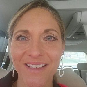 Meet your Posher, Janel