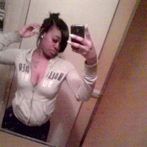 Meet your Posher, Saqueeya