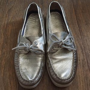 Metallic gold Sperry 2-eye Top Siders