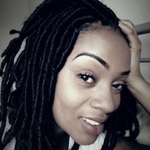 Meet your Posher, Janelle