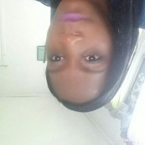 Meet your Posher, Roxanne