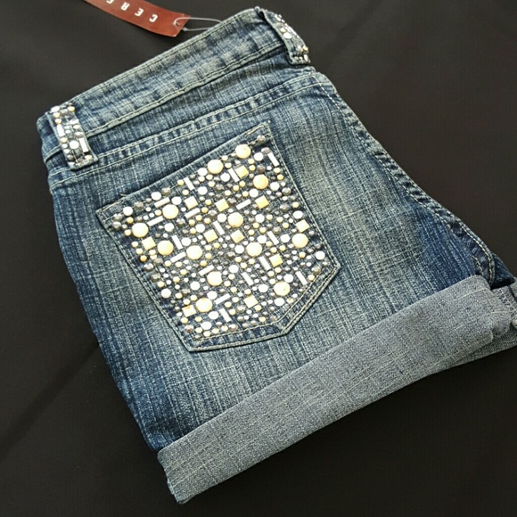 Jean short - Picture 3 of 3