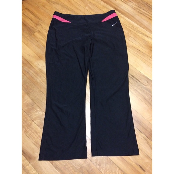 Nike Workout Capris - Picture 2 of 3