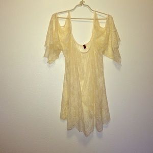 Lace Open Shoulder Tunic