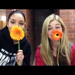 Meet your Posher, Pilar