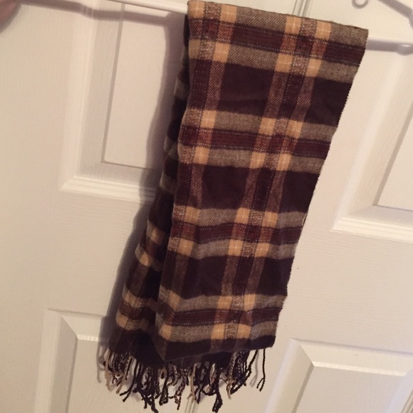 Brown warm scarf