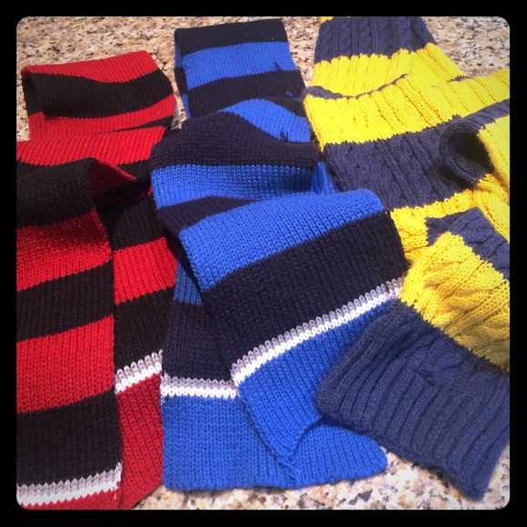 3 Gap scarves Bundle!!