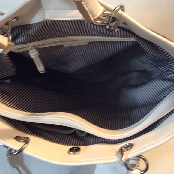 CLEARANCE SALE Large Nine West Tote Handbag NWT - Picture 3 of 3