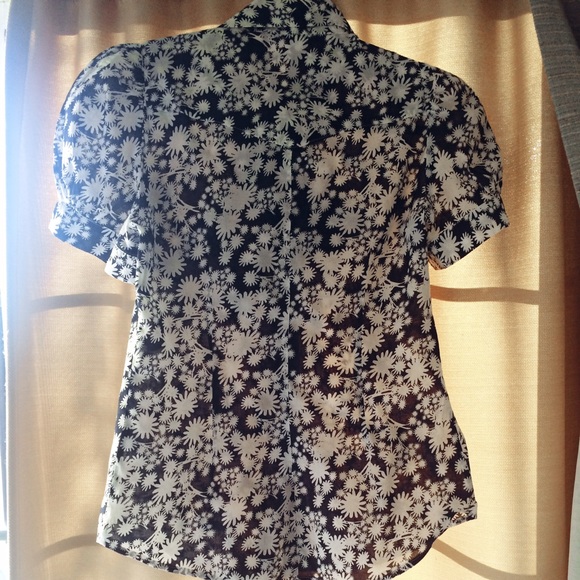 SOLD-Blue and White Floral Blouse - Picture 3 of 3