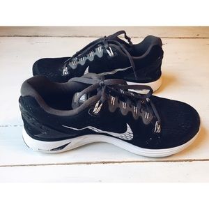 Nike Lunarglide 5 Woman's 6 Sneakers