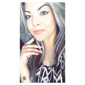 Meet your Posher, Stephanie