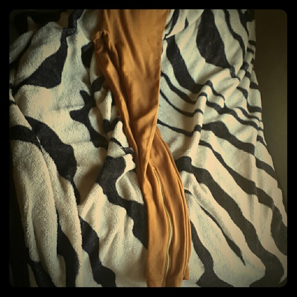 Nude leggings