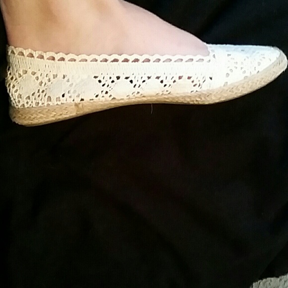 off-white crochet flats - Picture 4 of 4