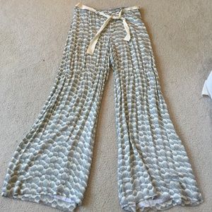 Wide leg pants