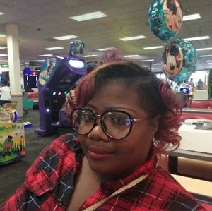 Meet your Posher, Claudette
