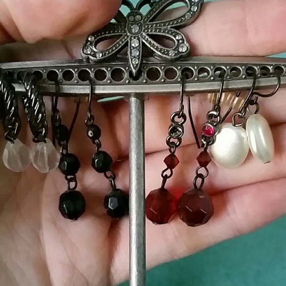 cute earrings! - Picture 2 of 2