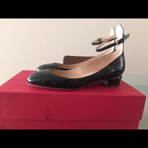 {SOLD} Valentino Black Patent Leather Tango - Picture 3 of 4