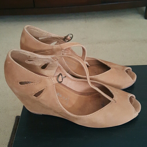 Jeffrey Campbell