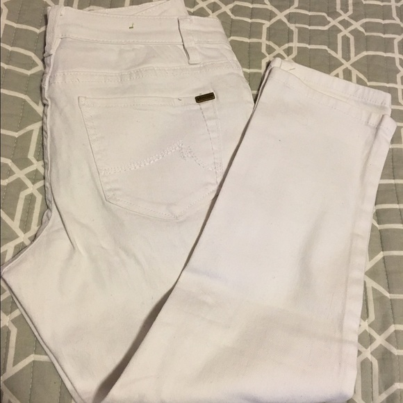 White crop jeans. Never worn