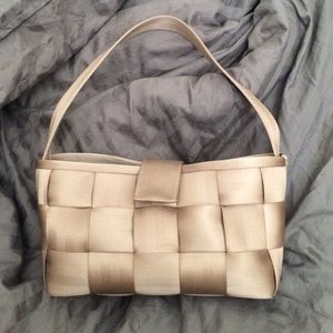 SOLD//Harvey's original seatbelt satchel