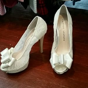 White Lace Bow Pumps CL