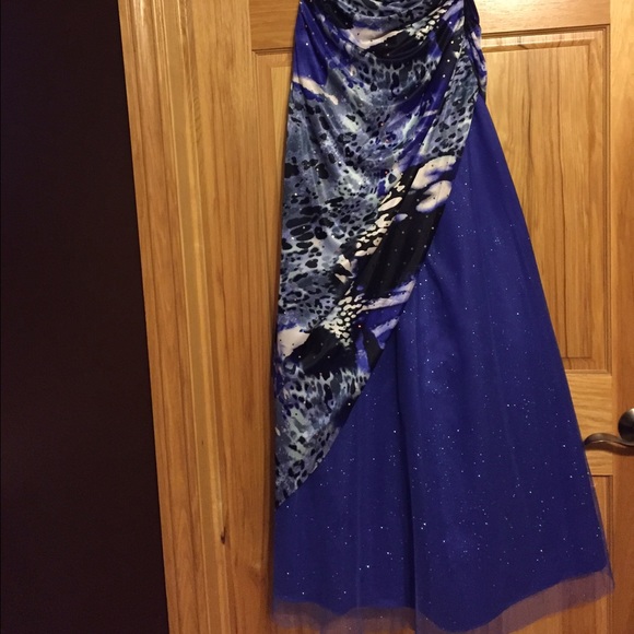 Prom Dress!! - Picture 3 of 3