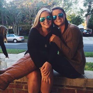 Meet your Posher, Julie