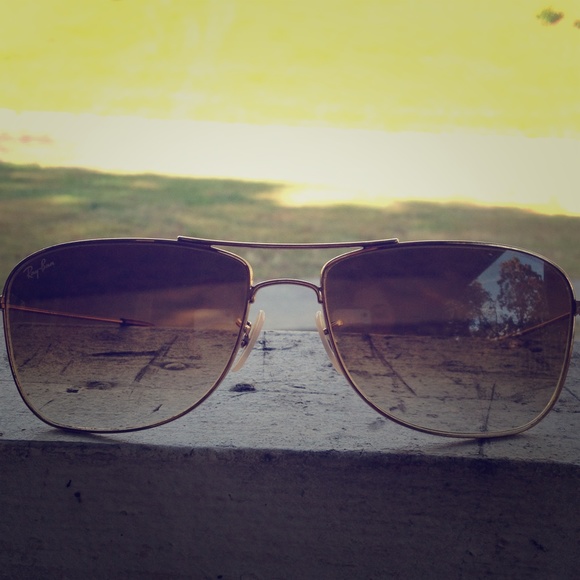 Ray-ban aviators - Picture 1 of 1