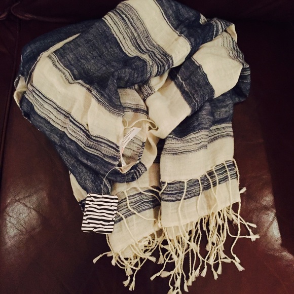 Stripe Open Poncho with Fringe - Picture 2 of 3