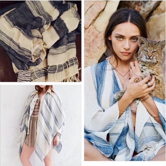 Stripe Open Poncho with Fringe - Picture 3 of 3