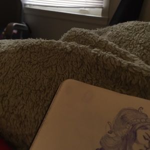 Meet your Posher, Zillah